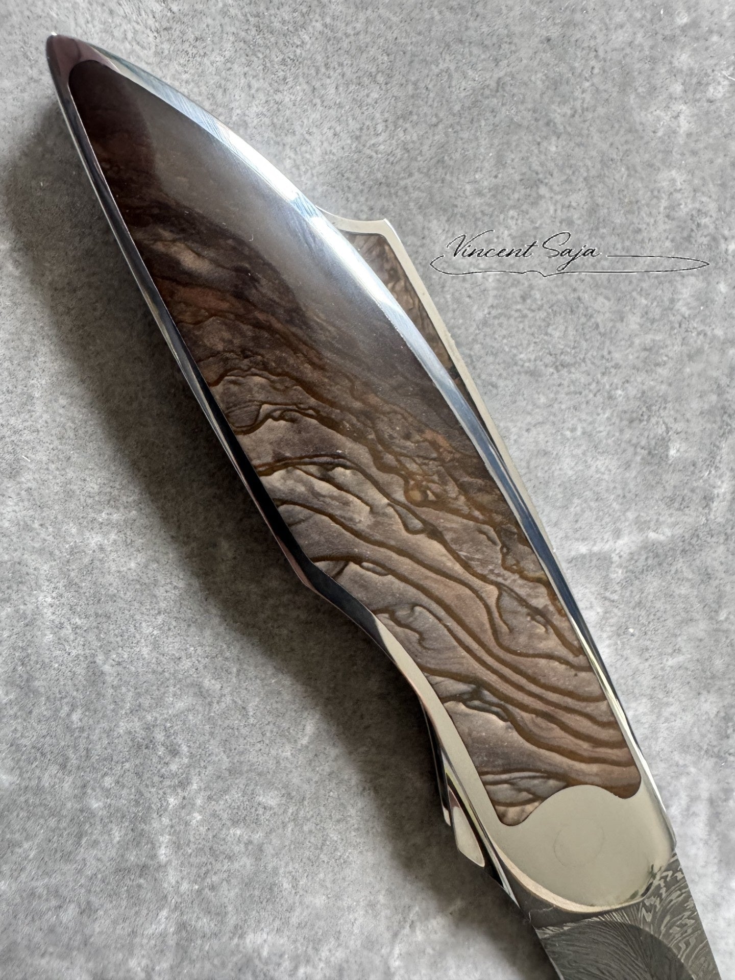COUTEAU PLIANT (Biggs Jasper)