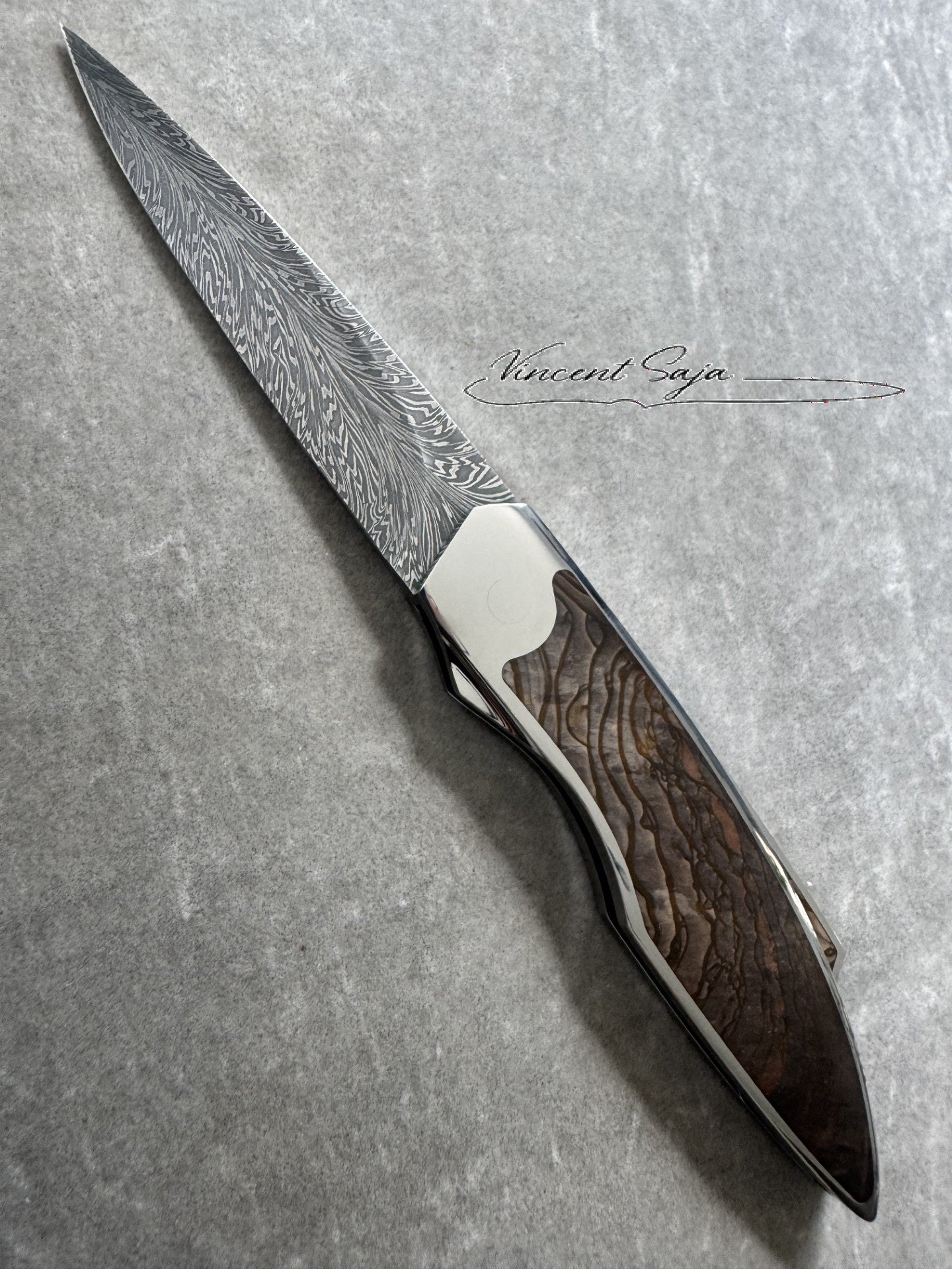COUTEAU PLIANT (Biggs Jasper)