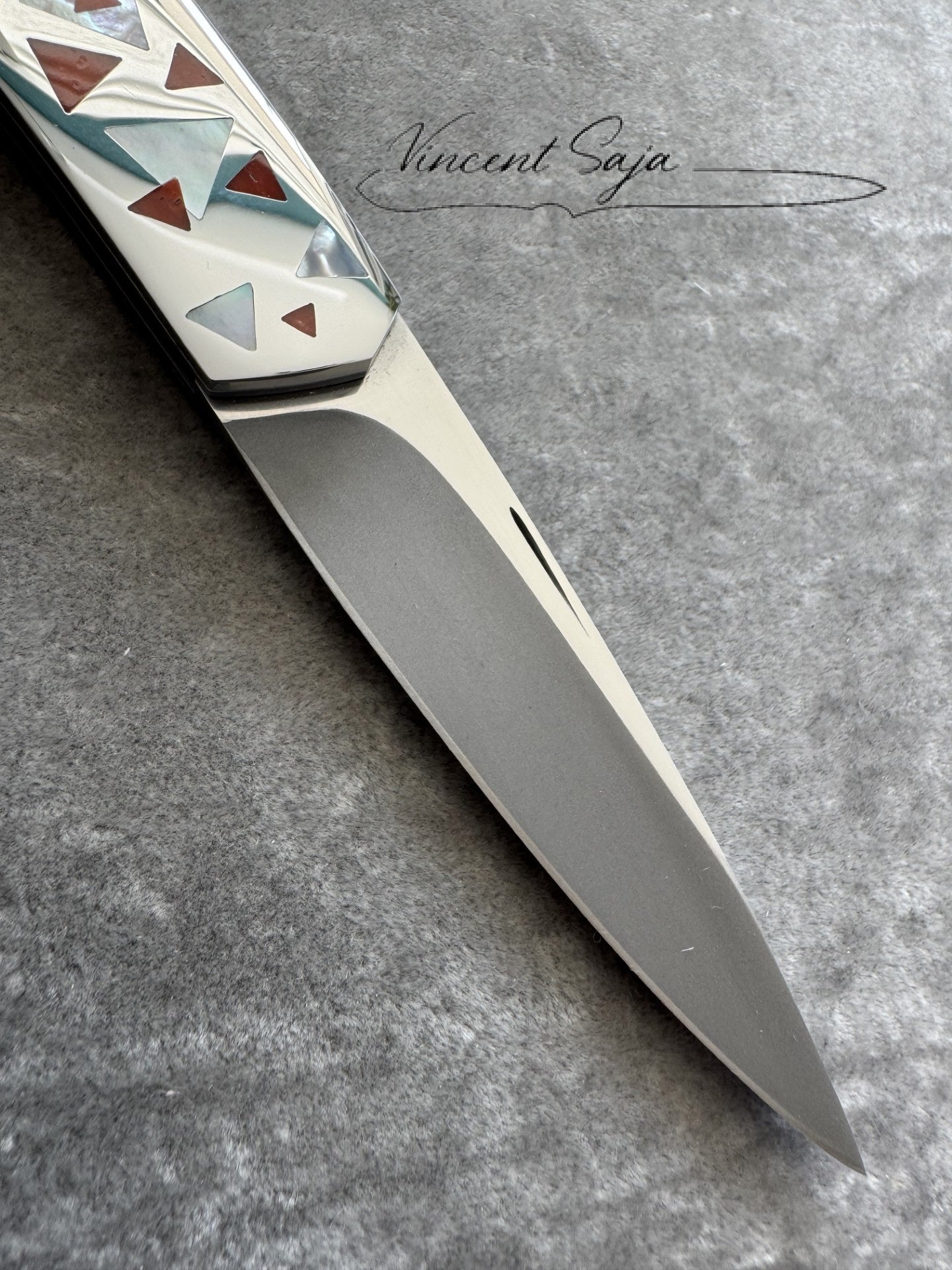 COUTEAU PLIANT (nacre et corail)