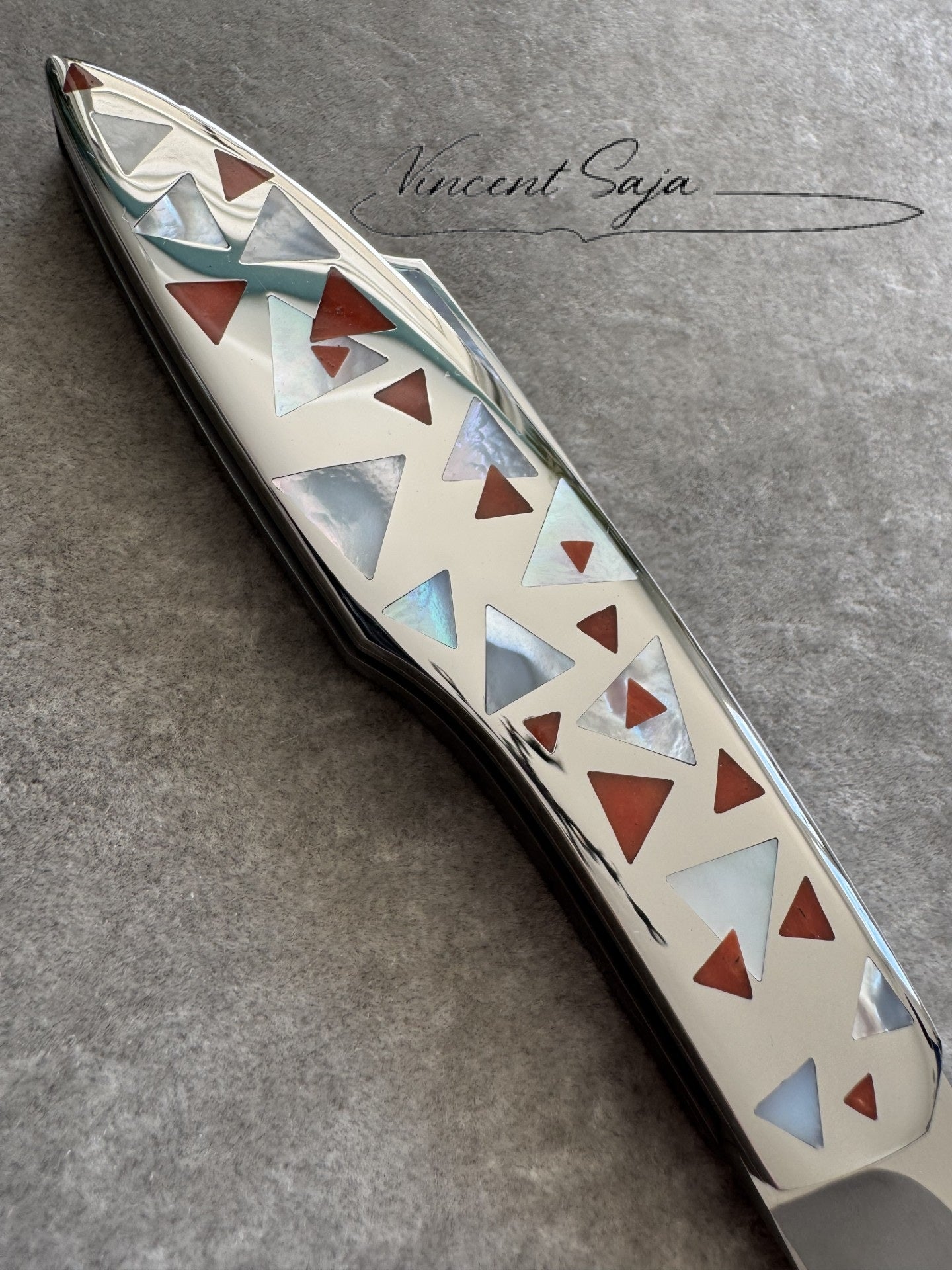 COUTEAU PLIANT (nacre et corail)