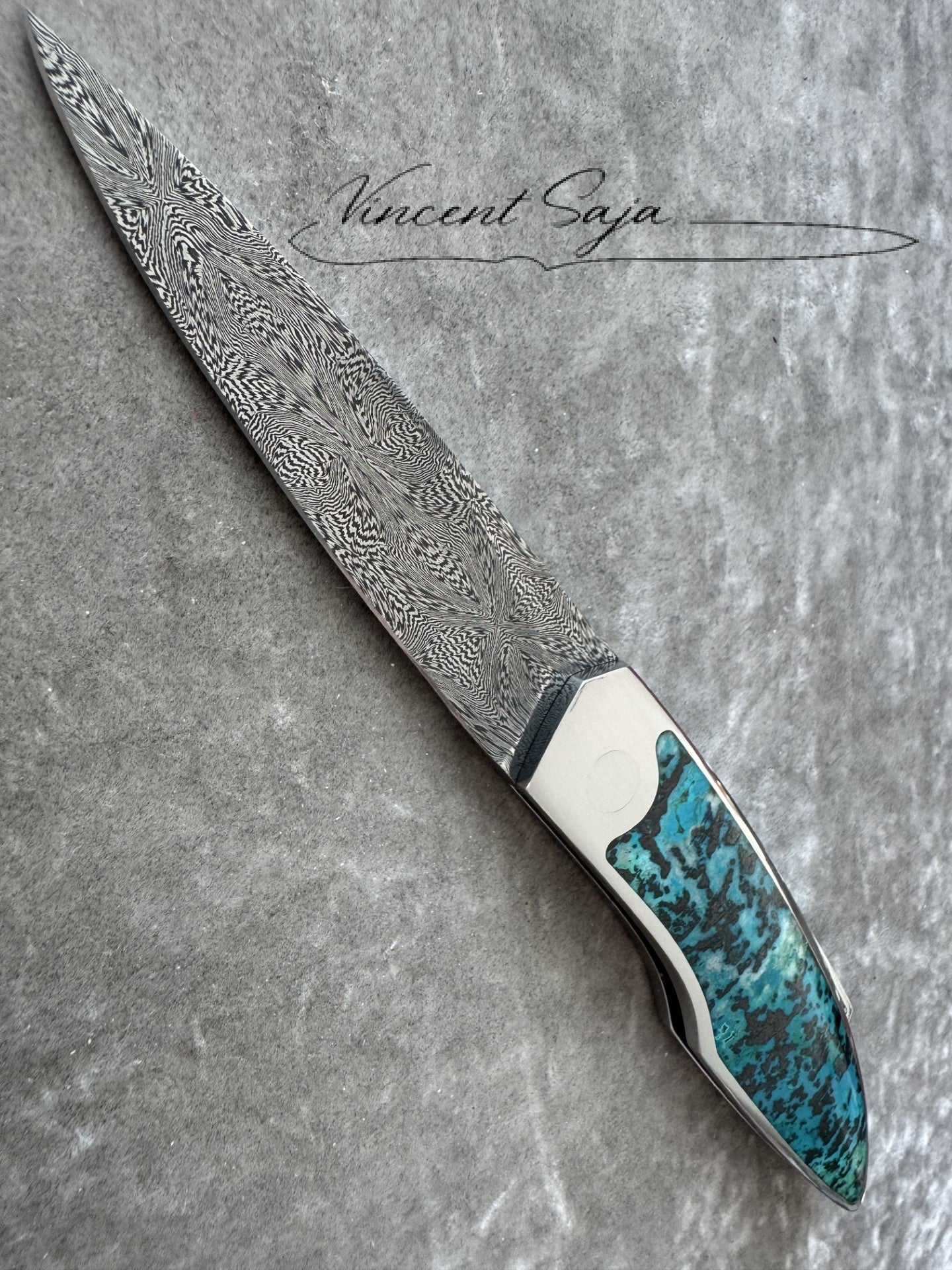 COUTEAU PLIANT (Shattuckite)